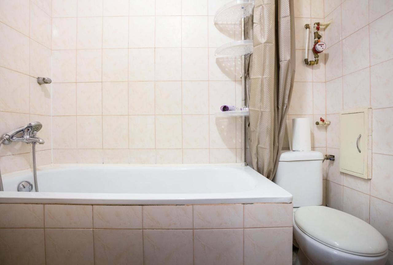 Apartment near metro Pecherskaya Kiev Bagian luar foto