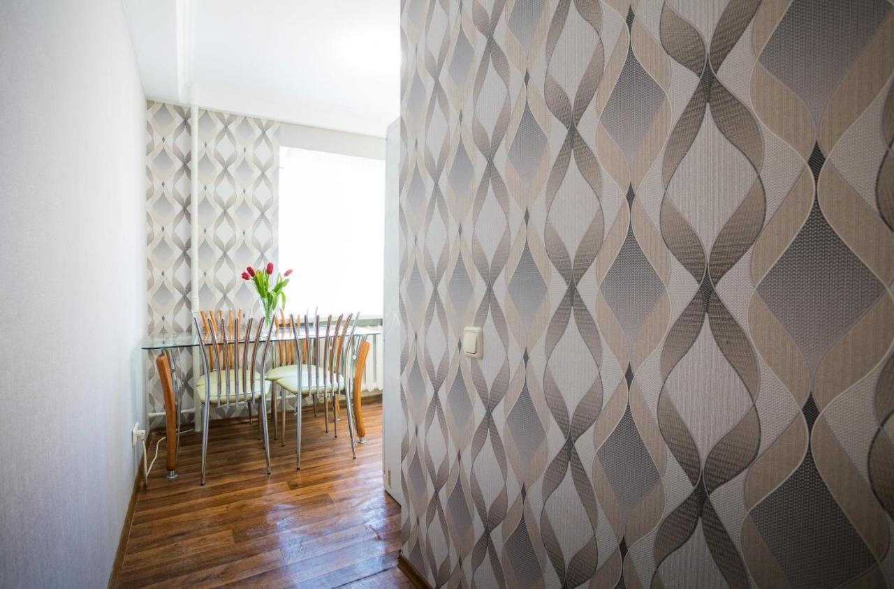 Apartment near metro Pecherskaya Kiev Bagian luar foto