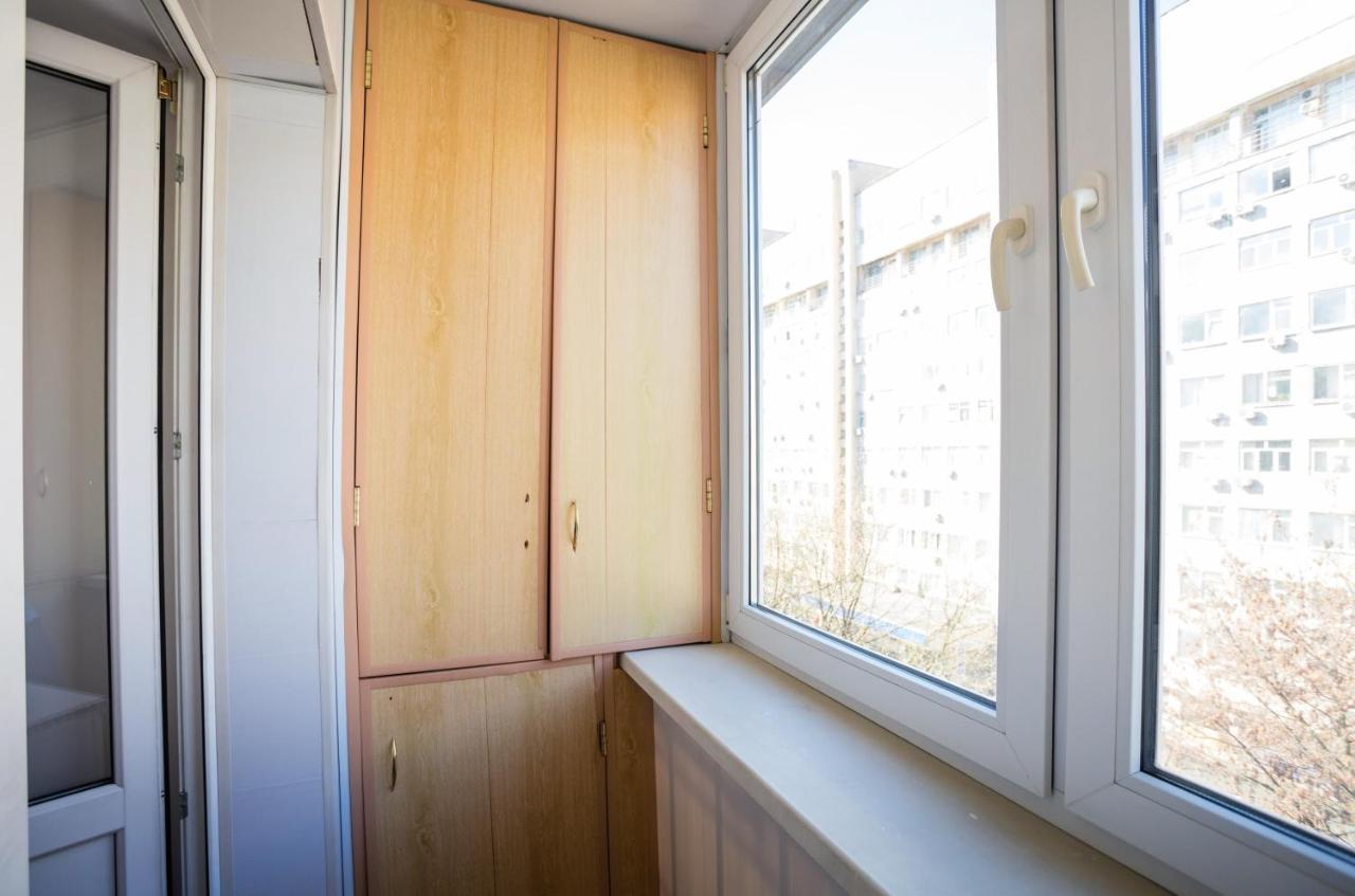 Apartment near metro Pecherskaya Kiev Bagian luar foto
